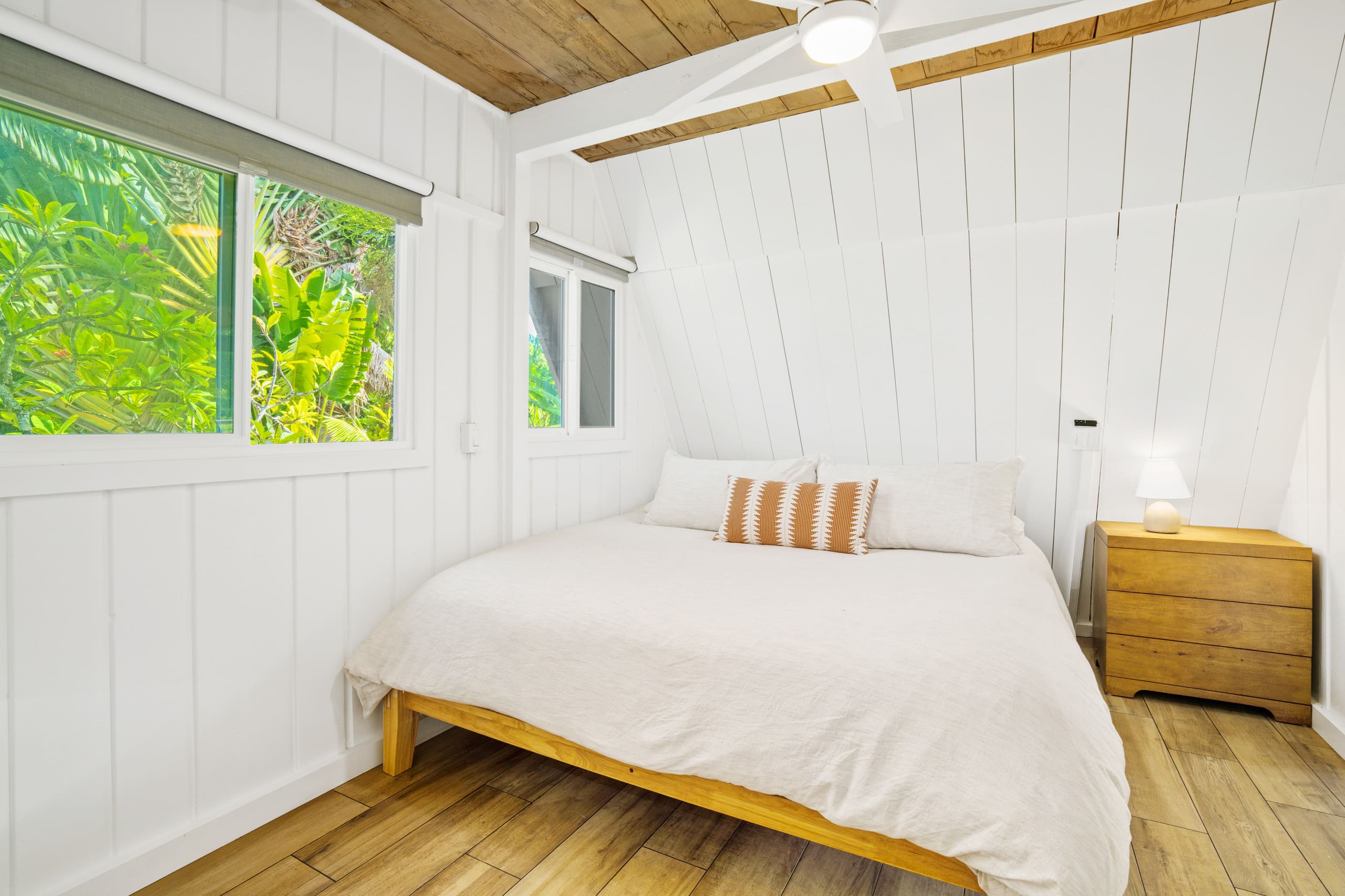 Home in Hanalei · ★5.0 · 3 bedrooms · 3 beds · 2 baths - Photo 6