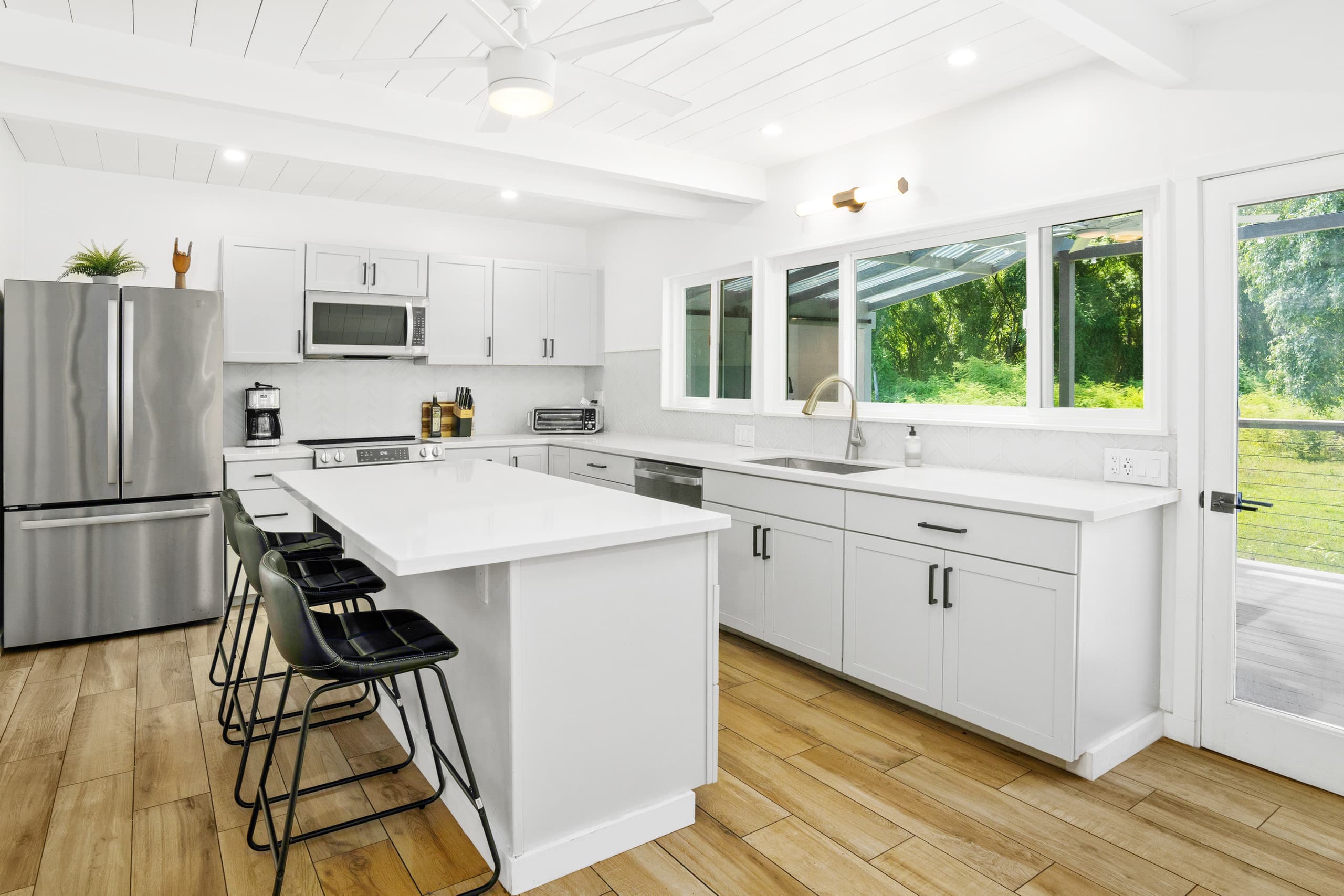 Home in Hanalei · ★5.0 · 3 bedrooms · 3 beds · 2 baths - Photo 3