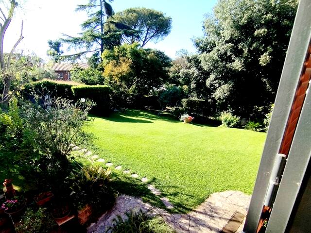 AureliaGreenVilla – #SecretPlaceRome (4 bathrooms) gallery image 5