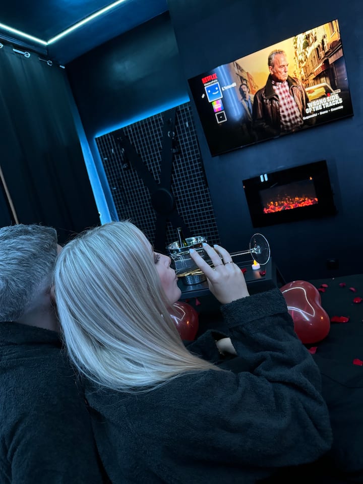 Уживајте во Netflix кој е вклучен во собата