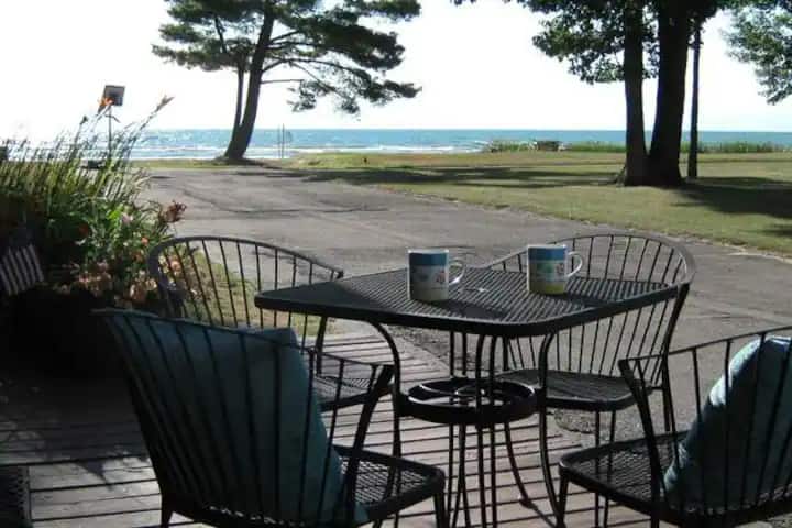 Relaxing Lake Front-surfside #33 - Oscoda, MI