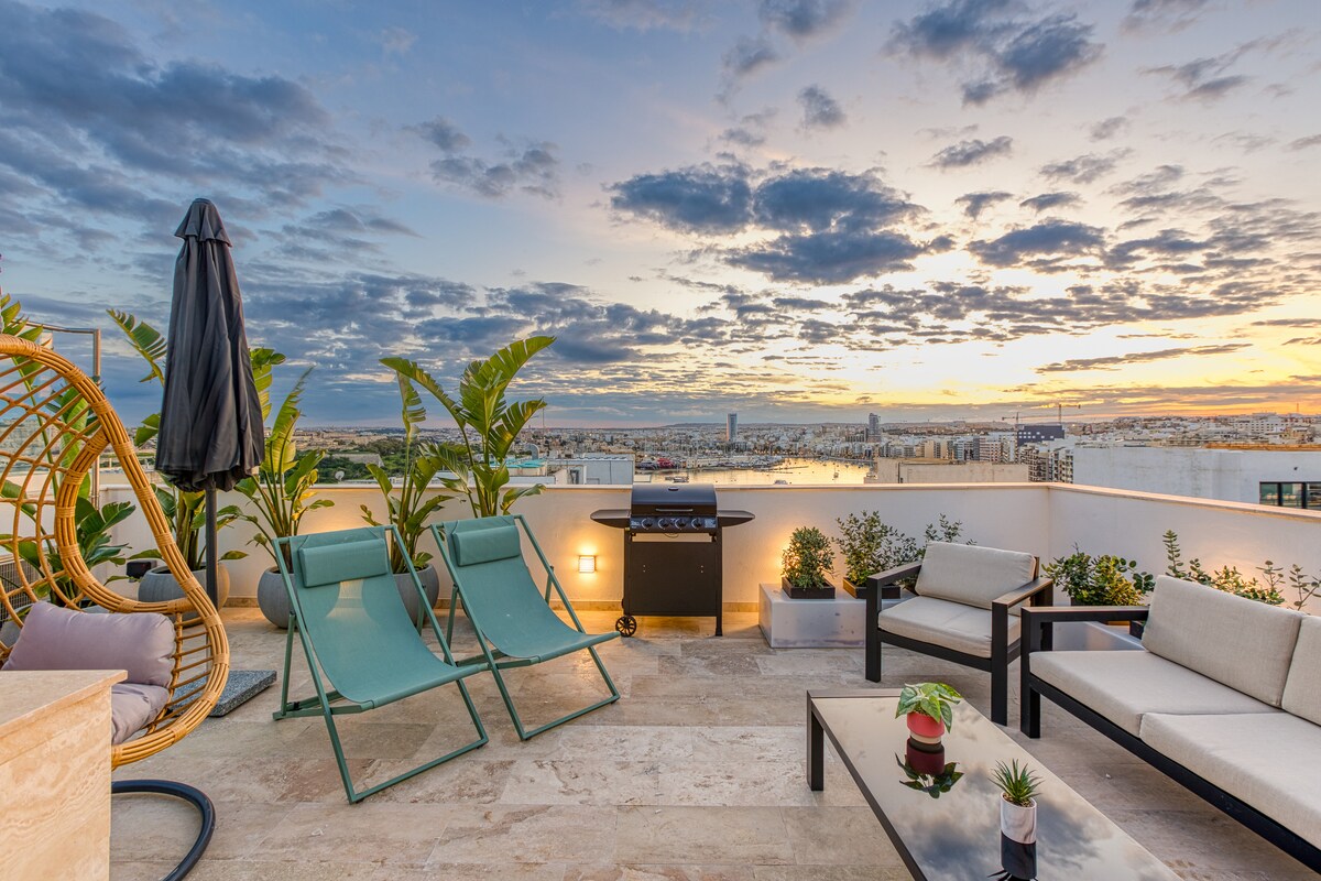 2BDR Mainstreet Sliema Penthouse with Pool & BBQ - Apartments for Rent ...