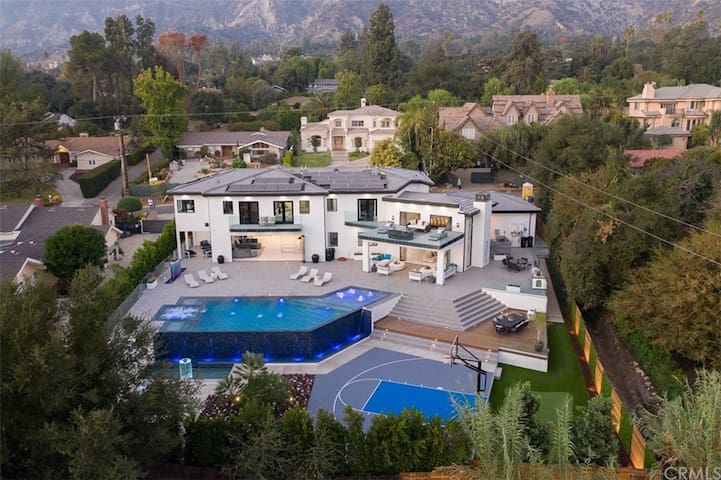 Jie Choice – Pasadena Pavilion for Elevated Living