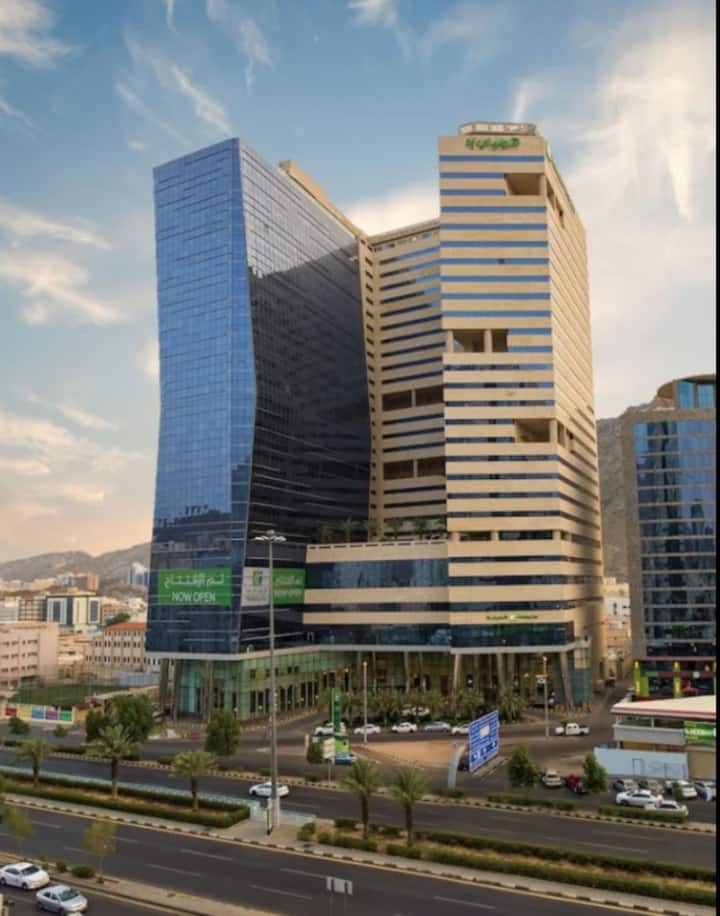 Executive Suite - Holiday Inn (Two Rooms)