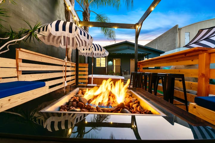 Modern Petco Park 2BR | Hot Tub, Deck, BBQ & Games