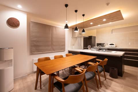 Zoo Access • 157㎡ Villa • Projector Lounge