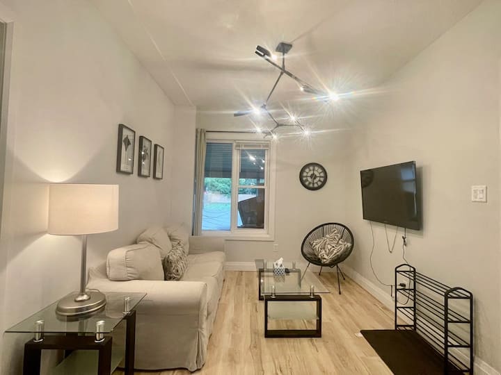 Renovated 3bedroom Suite + Parking | Walk Downtown - Kitchener