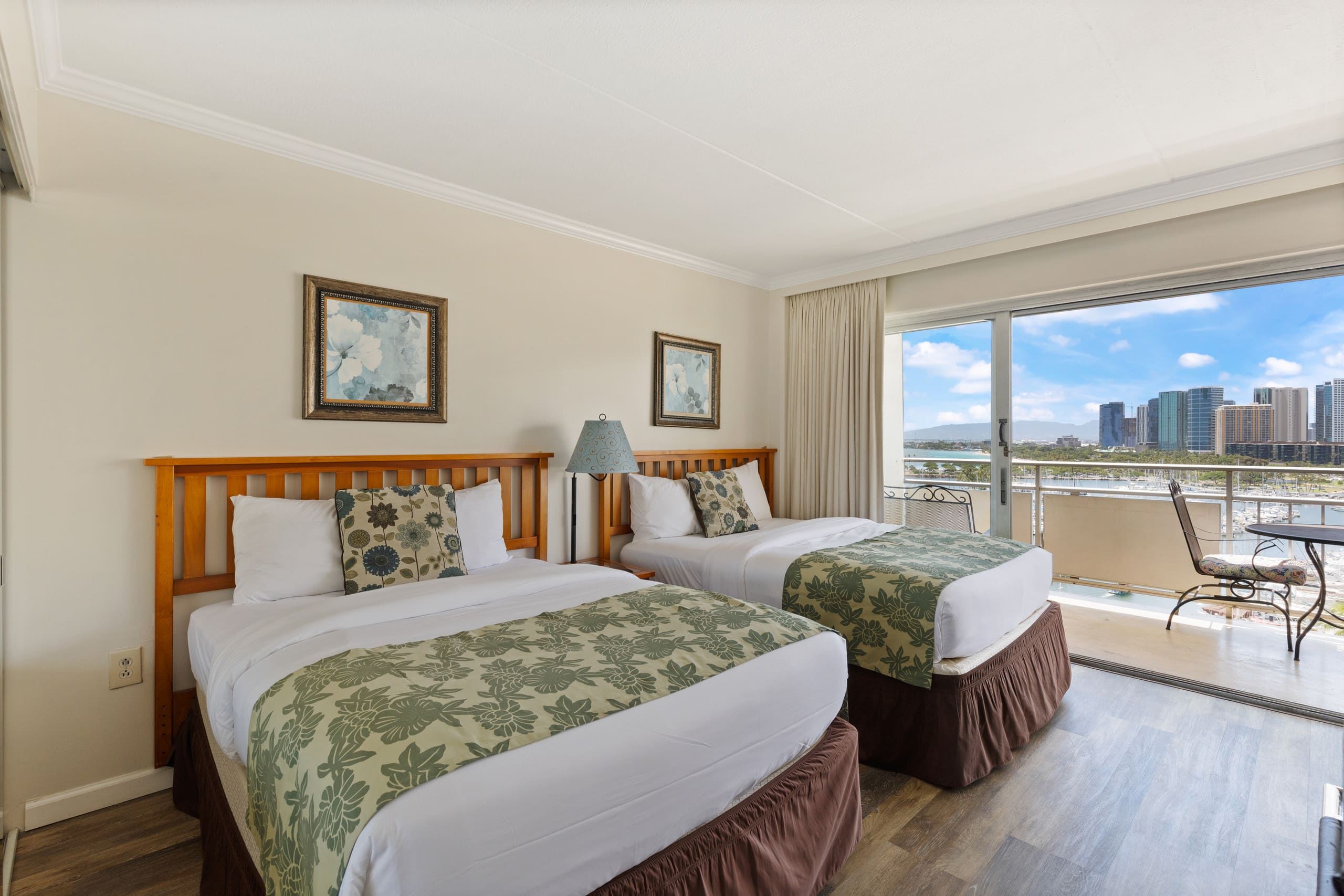 Condo in Honolulu · ★4.8 · Studio · 3 beds · 1 bath - Image 20