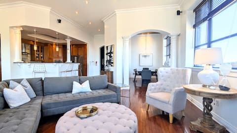 Private Luxury 3BD Penthouse in Downtown Kalamazoo