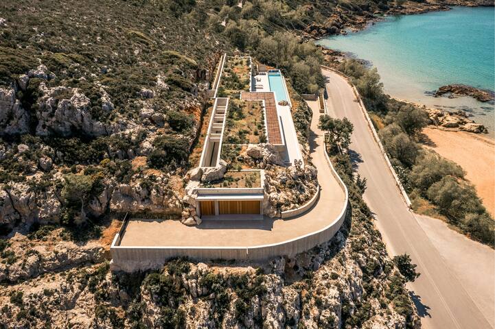 Beach Rock Coastal Villa by etouri w/ Maid Service gallery image 4