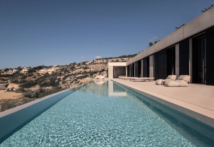 Beach Rock Coastal Villa by etouri w/ Maid Service gallery image 2