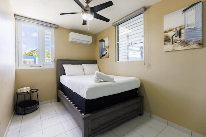 Cama matrimonial.