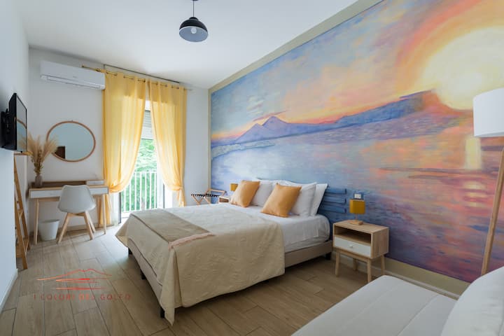 Kitanda cha watu wawili kilicho na godoro la sentimita 25 na zaidi ya sentimita 7, televisheni mahiri, dawati ambalo linaweza kutumika kama kituo cha kazi, kiyoyozi na WI-FI katika nyumba nzima.
