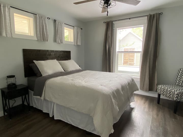 საძინებელი 1