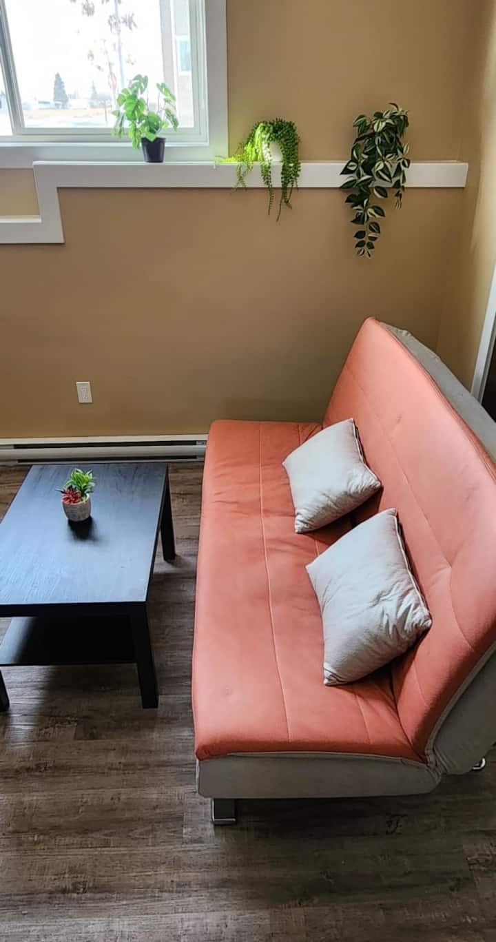 One Bedroom House, Self Check In - Fort St. John