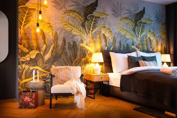 4BR + 3,5Bath. Sunset Crown Penthouse | Terrace gallery image 5