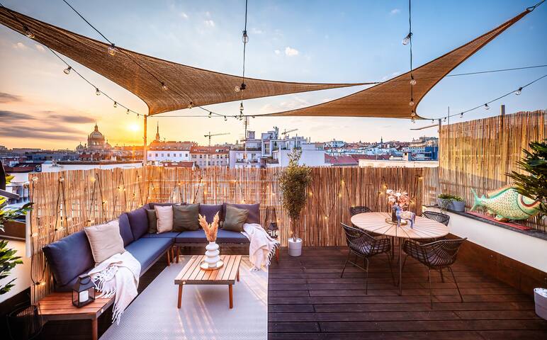 4BR + 3,5Bath. Sunset Crown Penthouse | Terrace gallery image 2