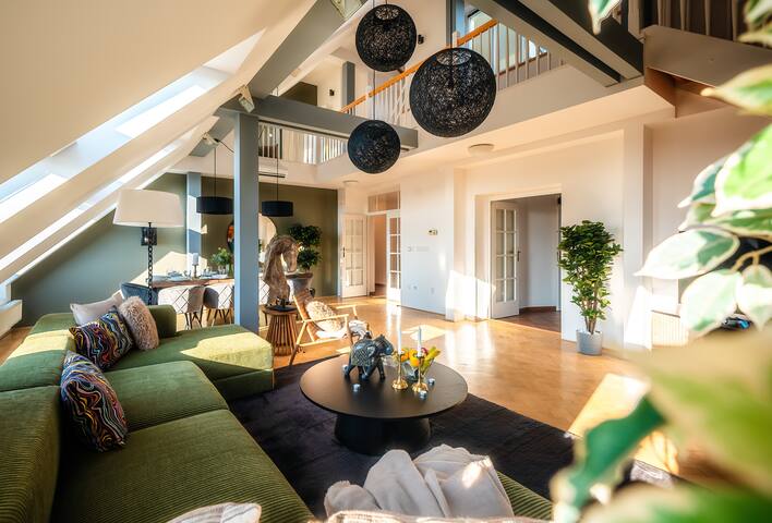 4BR + 3,5Bath. Sunset Crown Penthouse | Terrace gallery image 4