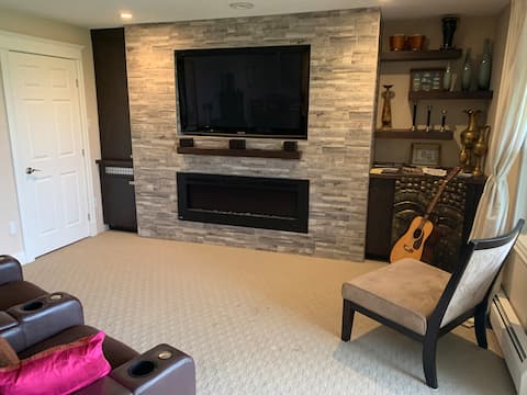 Popular Airbnb listing: Waterfront Property On Halifax's North West Arm in Armdale