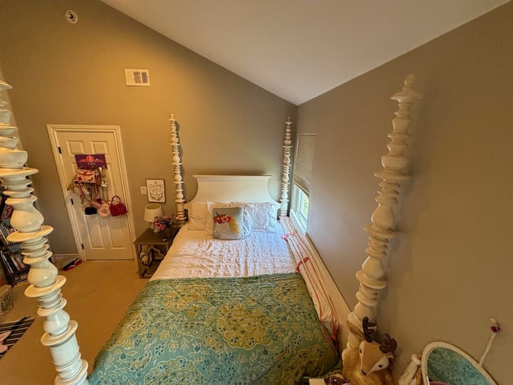 საძინებელი 1