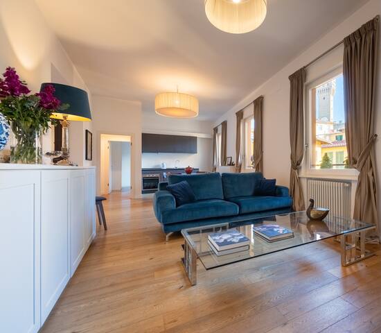 Luxury Modern and Stylish Apartment gallery image 3