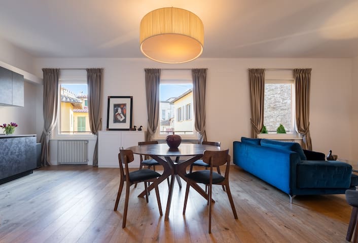 Luxury Modern and Stylish Apartment