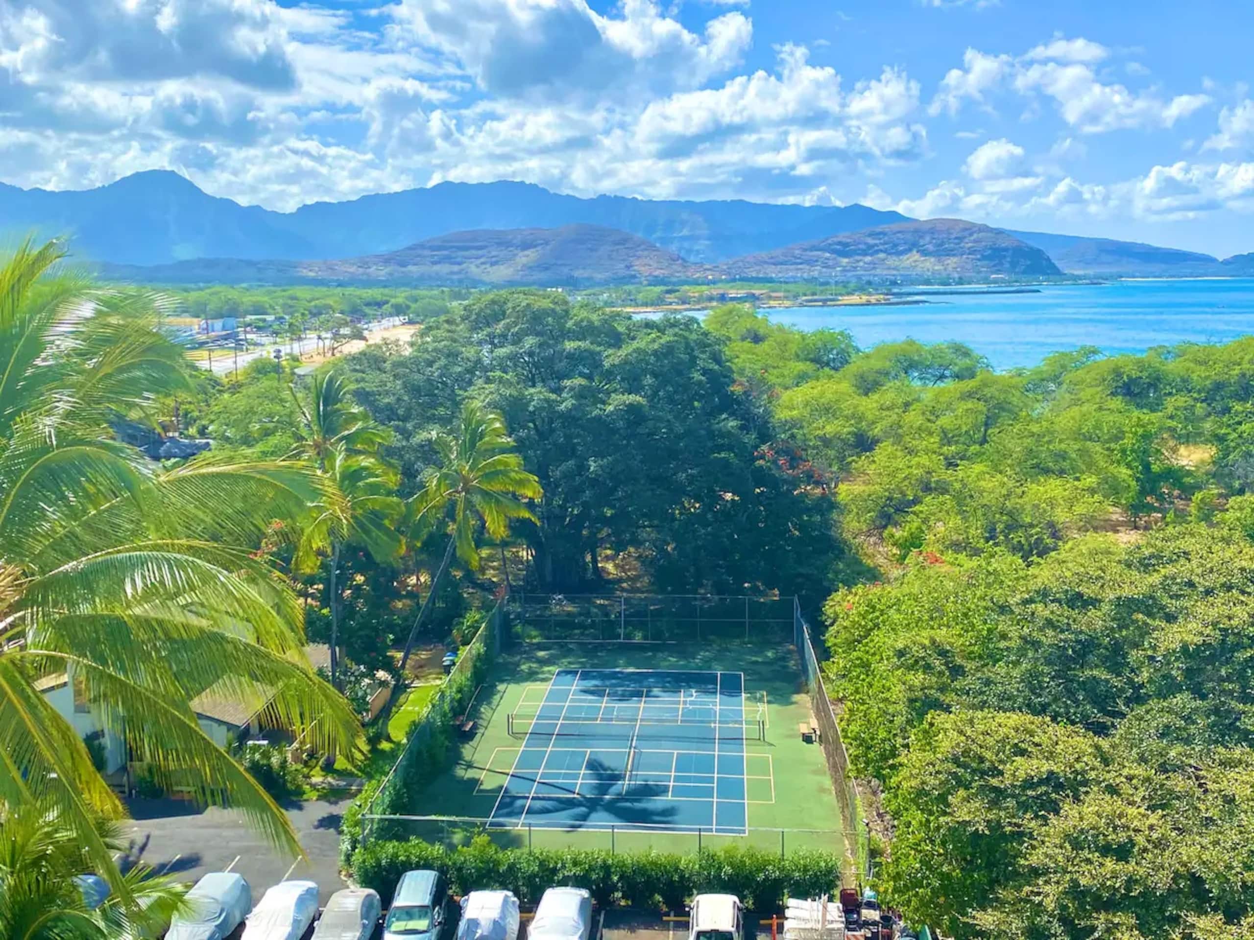 Condo in Waianae · ★4.91 · 1 bedroom · 2 beds · 1 private bath - Image 24