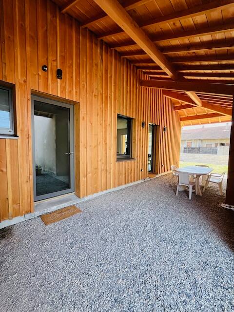 Villa between Vienne and Lyon + parking