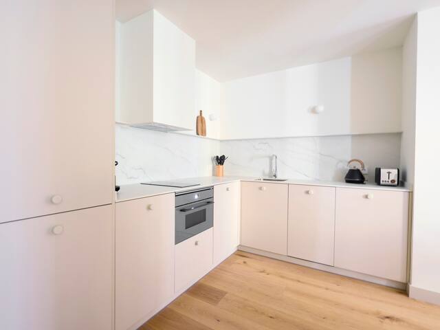 Exclusive Luxury Apartment in Central Madrid gallery image 4