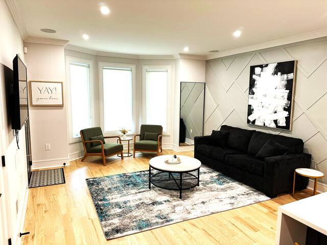 New Home – Huge 2000sqft 3 BR Duplex With Backyard