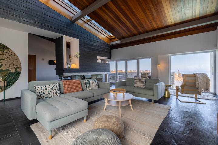 Papoilas Estoril Oceanview Villa gallery image 4