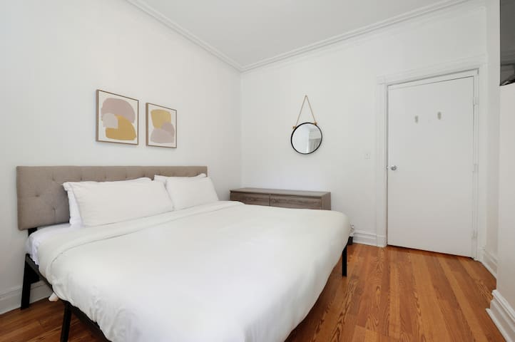 Gigantic 4 Beds | Perfect for share | NYU nearby gallery image 2