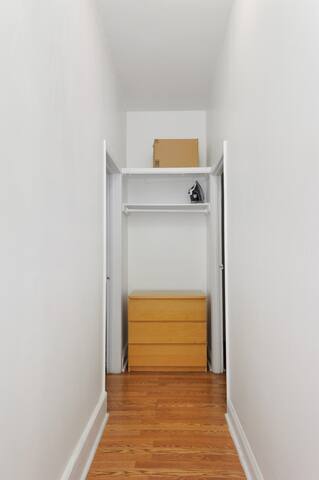 Gigantic 4 Beds | Perfect for share | NYU nearby gallery image 5