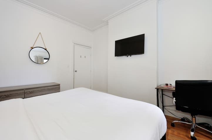 Gigantic 4 Beds | Perfect for share | NYU nearby gallery image 4