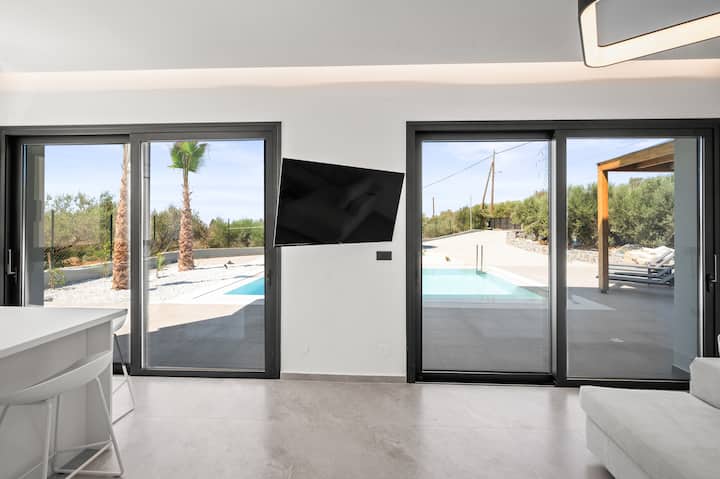 Aura Luxury Suite | Temma Villas - Chersonissos