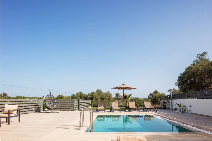 Garde Villa, with Private Pool, BBQ & Playground