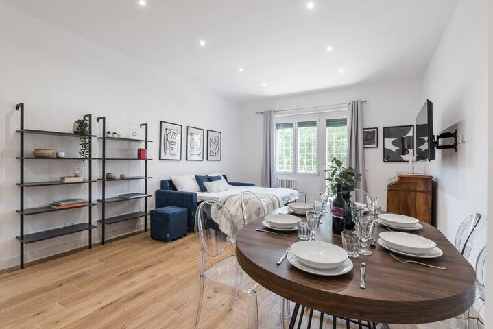 The Best Rent – Wide four-room apartment in Prati gallery image 5