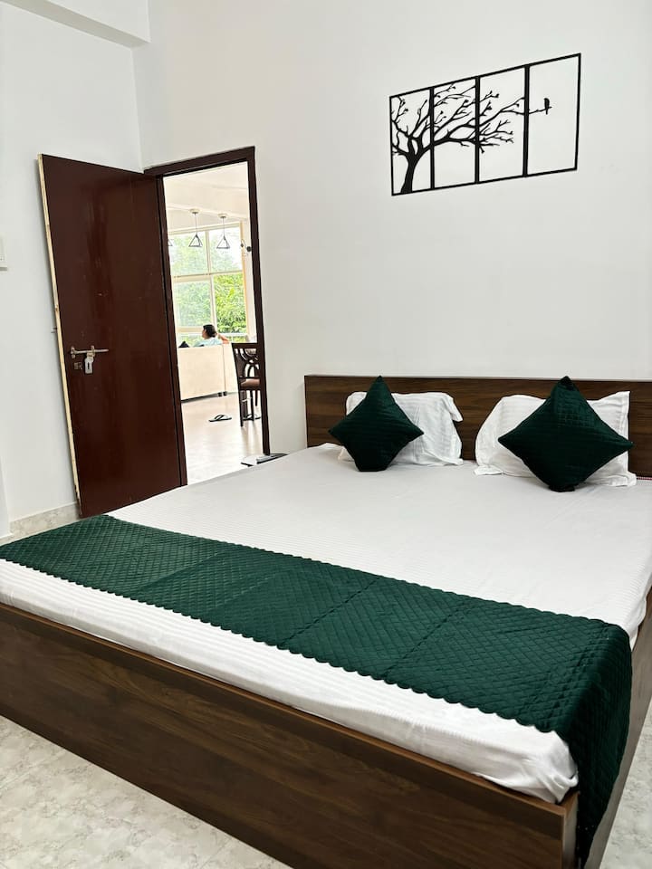 غرفة النوم 2