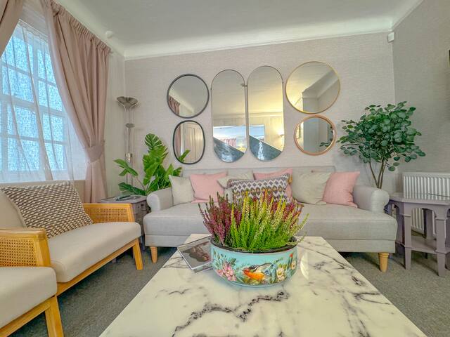 Luxurious 2Bed Flat Hyde Park