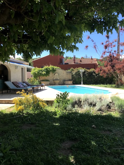 Ground floor close to Aix-en-Provence