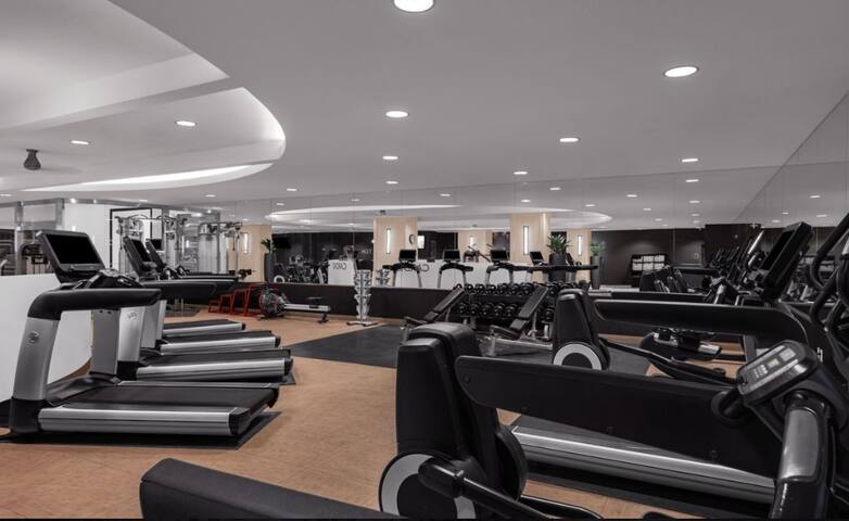 Vegas Baby gallery image 5