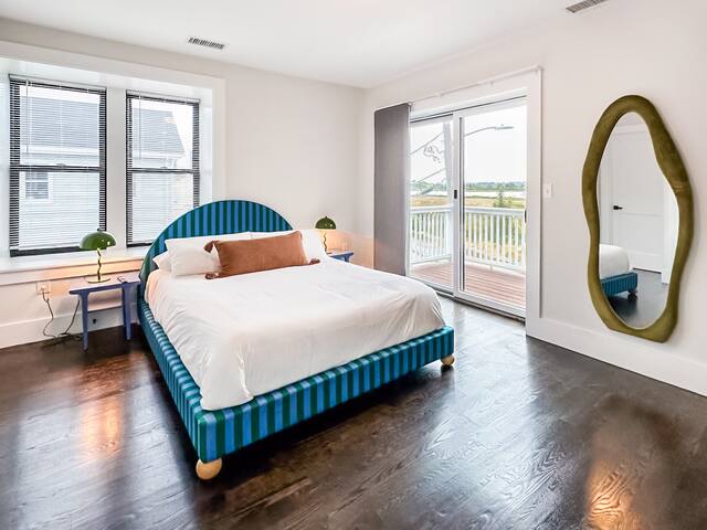 (DR54) Roof Deck 6Bedrooms,W/D, Parking, Baby Crib gallery image 2