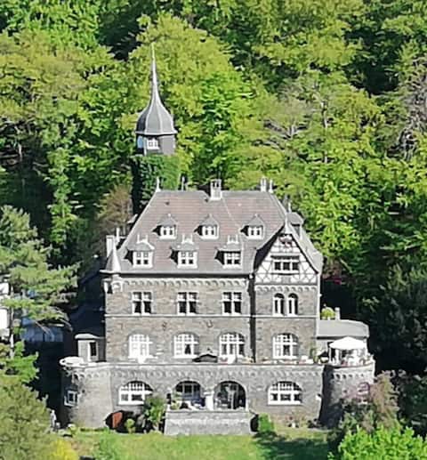 Lenneburg Castle / Villa - Apartment with terrace