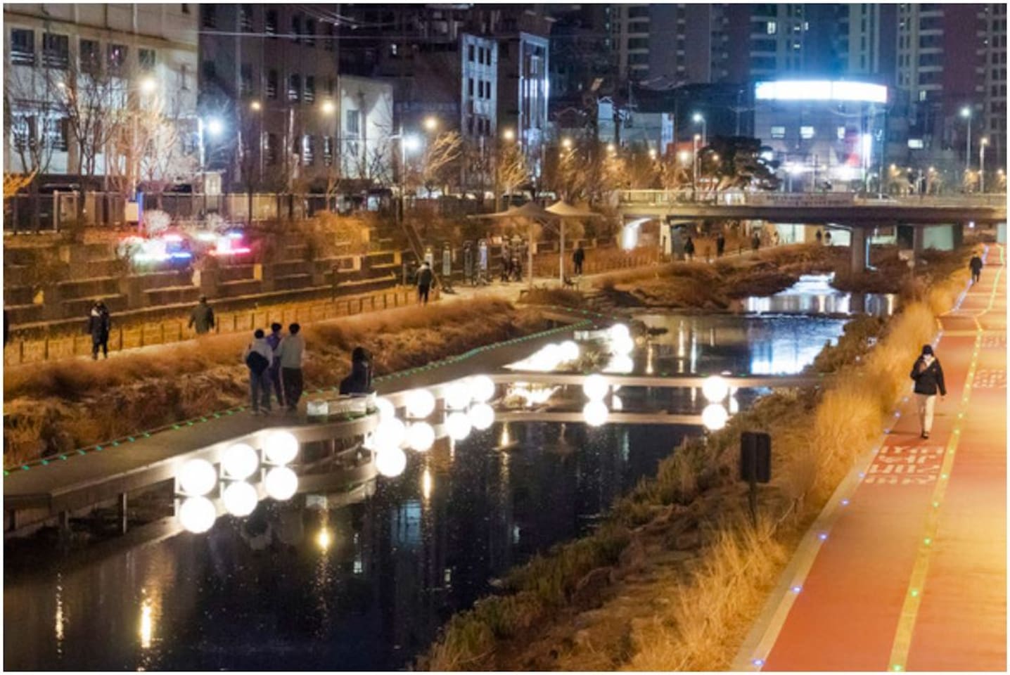 Walking trail near Jeongneungcheon (2 min walk)