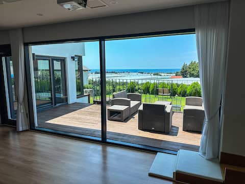 Ocean View, Kids Specialized, Hot Water Pool, BBQ