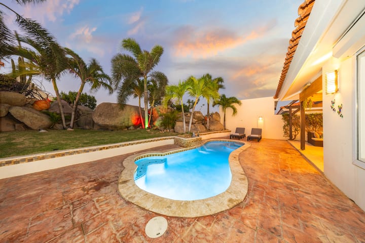 Aruba 3BR Villa | Private Pool, BBQ & Free Parking
