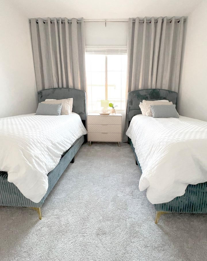 เตียงคู่ขนาดทวินไซส์สำหรับเด็กเล็ก