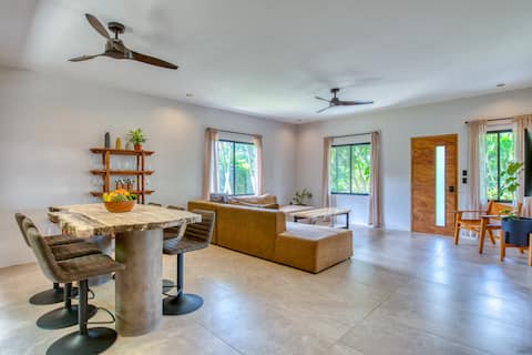 Stylish & New2BR Home –Modern Comfort+Nature Views