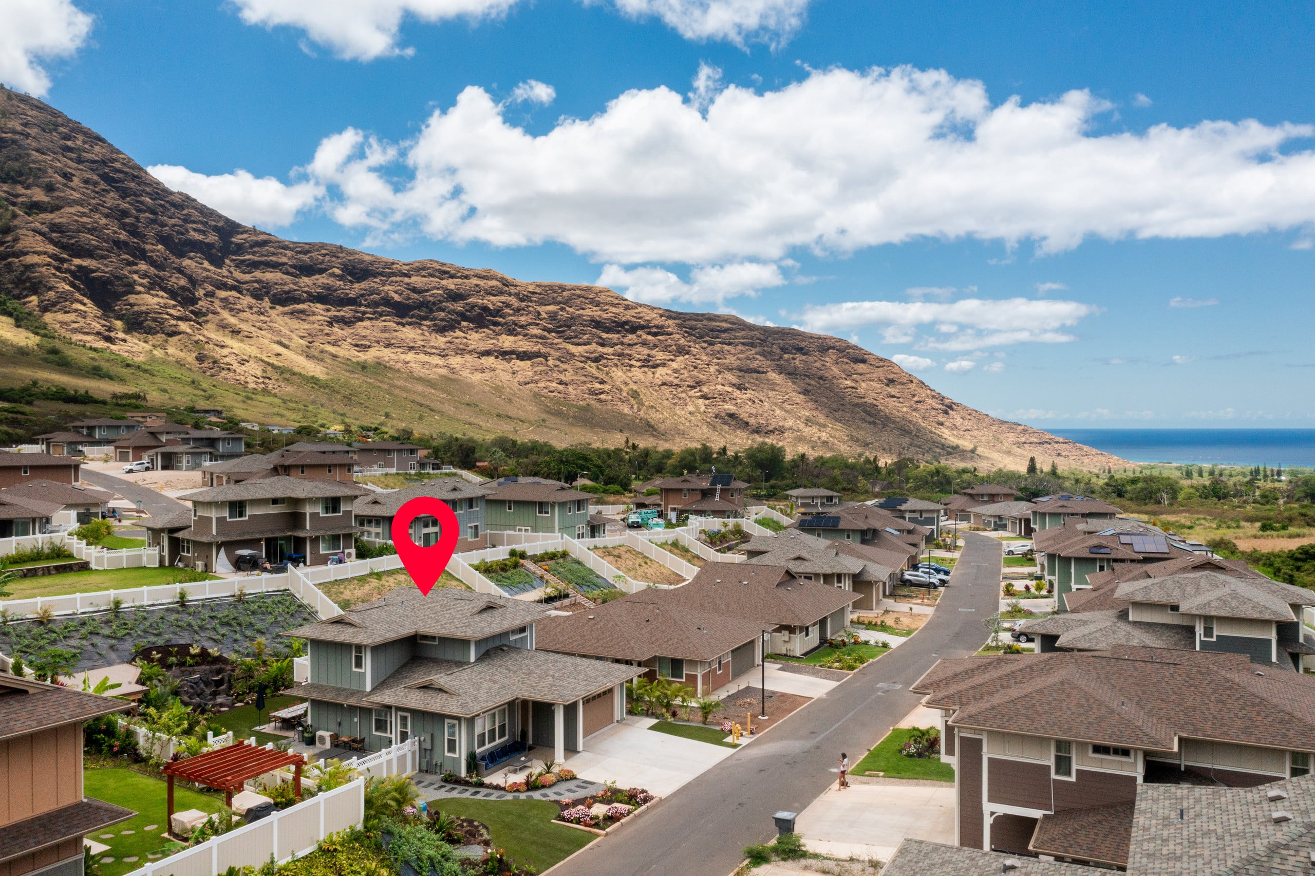 Home in Waianae · ★4.99 · 4 bedrooms · 7 beds · 2.5 private baths - Image 101