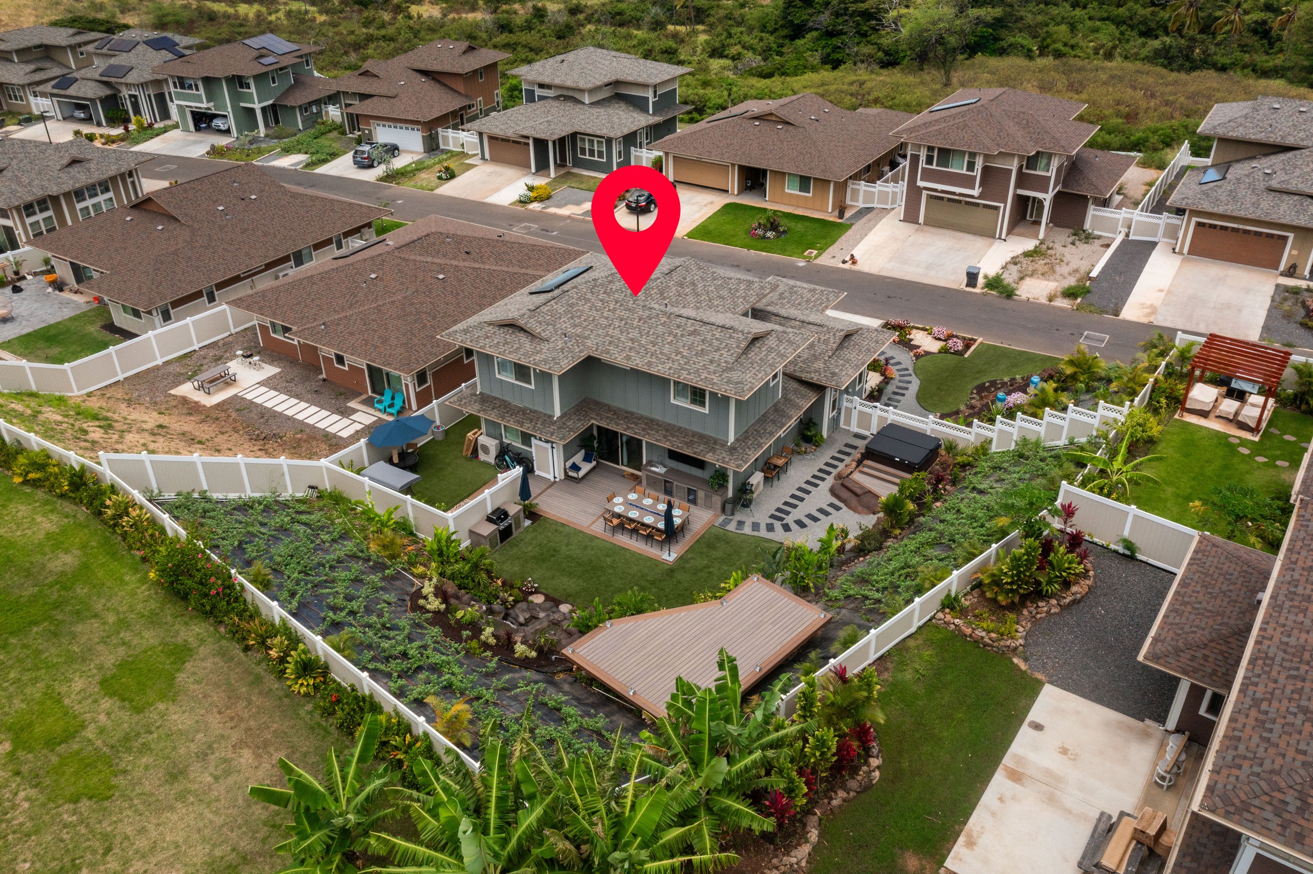 Home in Waianae · ★4.99 · 4 bedrooms · 7 beds · 2.5 private baths - Image 100